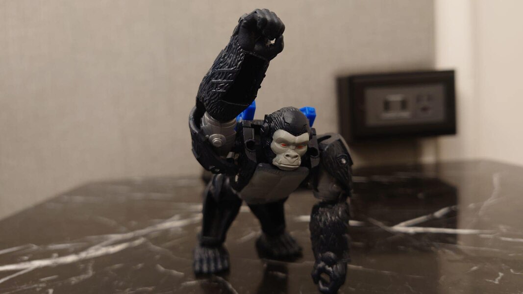 Image Of Transformers Authentics Optimus Primal Core Class Figure  (3 of 9)